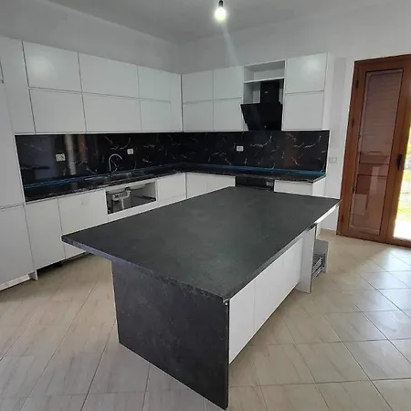 Bm House * Дуррес